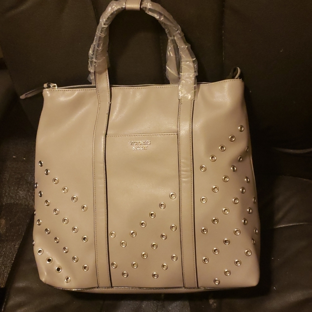 Brand New Victoria Secret Convertible Pursr